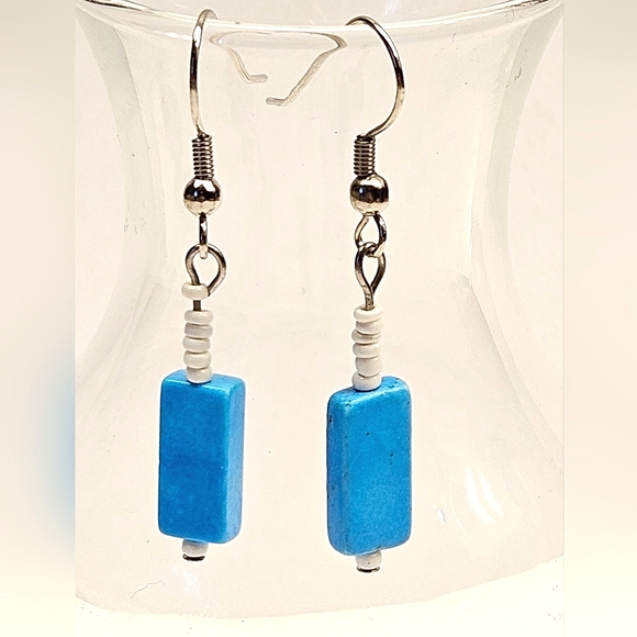 Turquoise Beaded Earrings - Picture 3 of 3